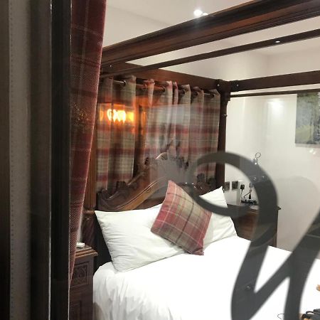 Hotel Hot Tub Hide Away near Alton Towers staffordshire Cheddleton Zewnętrze zdjęcie